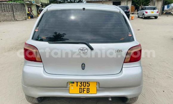 Nunua Ilio tumika Toyota Vitz Fedha Gari ndani ya Moshi nchini Kilimanjaro Nunua Ilio tumika Toyota Vitz Fedha Gari ndani ya Moshi nchini Kilimanjaro