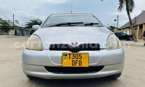 Nunua Ilio tumika Toyota Vitz Fedha Gari ndani ya Moshi nchini Kilimanjaro Nunua Ilio tumika Toyota Vitz Fedha Gari ndani ya Moshi nchini Kilimanjaro