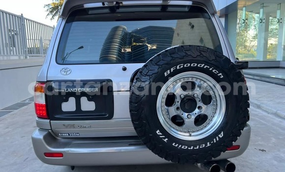 Nunua Ilio tumika Toyota Land Cruiser Fedha Gari ndani ya Dar es Salaam nchini Dar es Salaam Nunua Ilio tumika Toyota Land Cruiser Fedha Gari ndani ya Dar es Salaam nchini Dar es Salaam