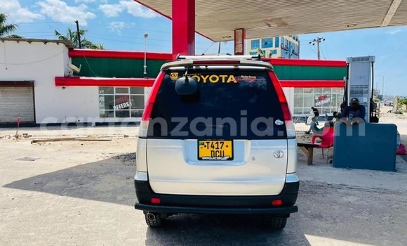 Nunua Ilio tumika Toyota Noah Fedha Gari ndani ya Dar es Salaam nchini Dar es Salaam Nunua Ilio tumika Toyota Noah Fedha Gari ndani ya Dar es Salaam nchini Dar es Salaam