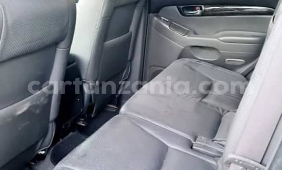 Nunua Ilio tumika Toyota Land Cruiser Prado Nyeusi Gari ndani ya Dar es Salaam nchini Dar es Salaam Nunua Ilio tumika Toyota Land Cruiser Prado Nyeusi Gari ndani ya Dar es Salaam nchini Dar es Salaam
