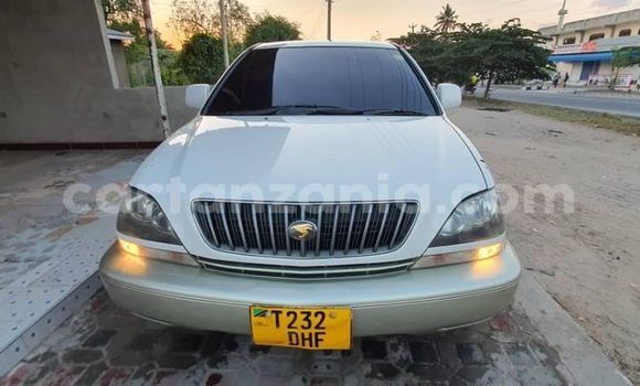 Nunua Ilio tumika Toyota Harrier Nyeupe Gari ndani ya Dar es Salaam nchini Dar es Salaam Nunua Ilio tumika Toyota Harrier Nyeupe Gari ndani ya Dar es Salaam nchini Dar es Salaam