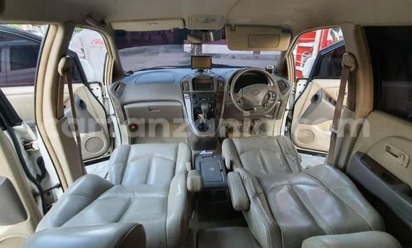 Nunua Ilio tumika Toyota Harrier Nyeupe Gari ndani ya Dar es Salaam nchini Dar es Salaam Nunua Ilio tumika Toyota Harrier Nyeupe Gari ndani ya Dar es Salaam nchini Dar es Salaam