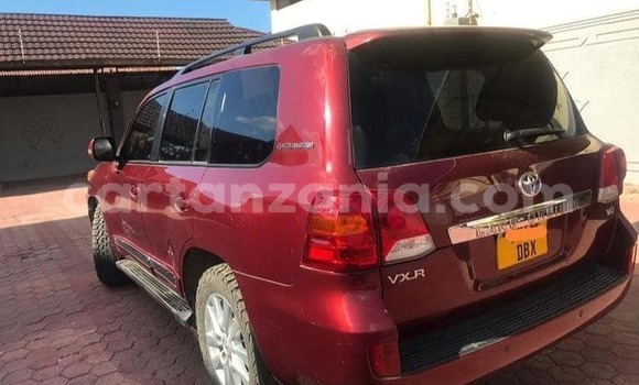 Nunua Ilio tumika Toyota Land Cruiser Nyekundu Gari ndani ya Dar es Salaam nchini Dar es Salaam Nunua Ilio tumika Toyota Land Cruiser Nyekundu Gari ndani ya Dar es Salaam nchini Dar es Salaam