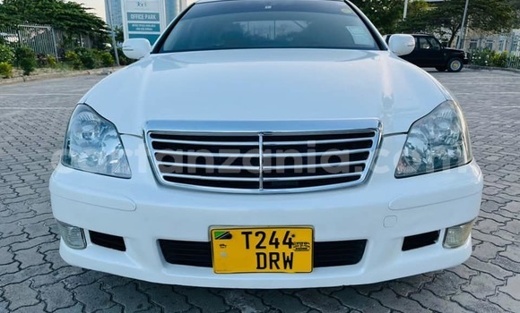 Nunua Ilio tumika Toyota Crown Nyeupe Gari ndani ya Dar es Salaam nchini Dar es Salaam Nunua Ilio tumika Toyota Crown Nyeupe Gari ndani ya Dar es Salaam nchini Dar es Salaam
