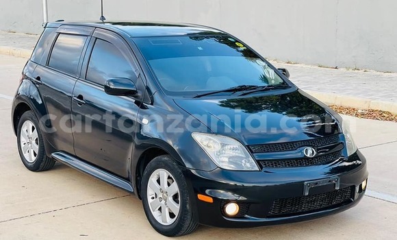 Buy Used Toyota IST Black Car in Dar es Salaam in Dar es Salaam