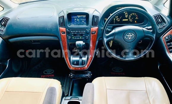 Nunua Ilio tumika Toyota Harrier Nyeusi Gari ndani ya Dar es Salaam nchini Dar es Salaam Nunua Ilio tumika Toyota Harrier Nyeusi Gari ndani ya Dar es Salaam nchini Dar es Salaam