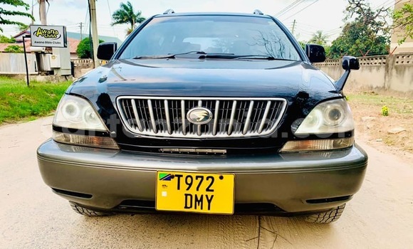 Nunua Ilio tumika Toyota Harrier Nyeusi Gari ndani ya Dar es Salaam nchini Dar es Salaam Nunua Ilio tumika Toyota Harrier Nyeusi Gari ndani ya Dar es Salaam nchini Dar es Salaam