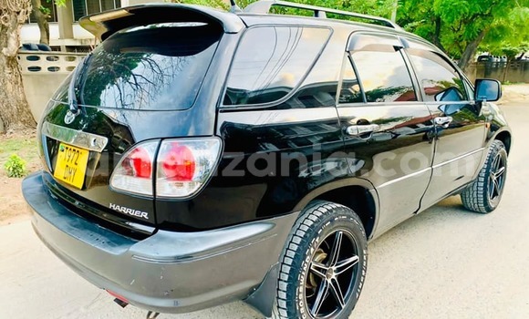 Nunua Ilio tumika Toyota Harrier Nyeusi Gari ndani ya Dar es Salaam nchini Dar es Salaam Nunua Ilio tumika Toyota Harrier Nyeusi Gari ndani ya Dar es Salaam nchini Dar es Salaam