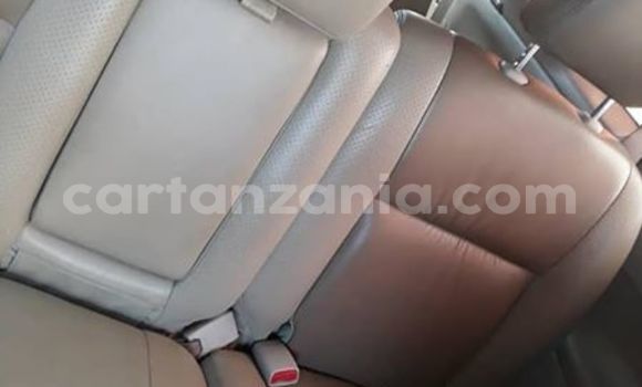 Buy Used Toyota Picnic Silver Car in Dar es Salaam in Dar es Salaam Buy Used Toyota Picnic Silver Car in Dar es Salaam in Dar es Salaam