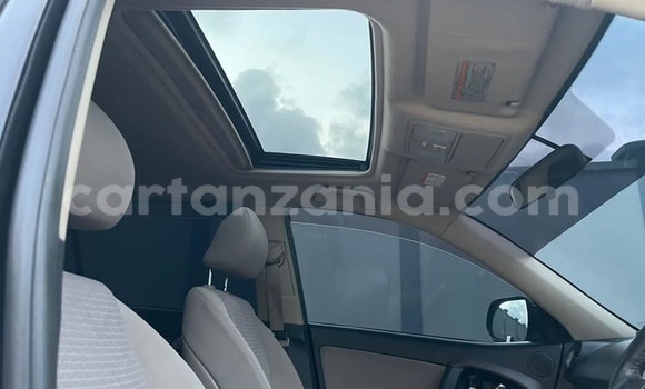 Nunua Ilio tumika Toyota Vanguard Nyeusi Gari ndani ya Dar es Salaam nchini Dar es Salaam Nunua Ilio tumika Toyota Vanguard Nyeusi Gari ndani ya Dar es Salaam nchini Dar es Salaam
