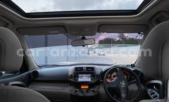 Nunua Ilio tumika Toyota Vanguard Nyeusi Gari ndani ya Dar es Salaam nchini Dar es Salaam Nunua Ilio tumika Toyota Vanguard Nyeusi Gari ndani ya Dar es Salaam nchini Dar es Salaam