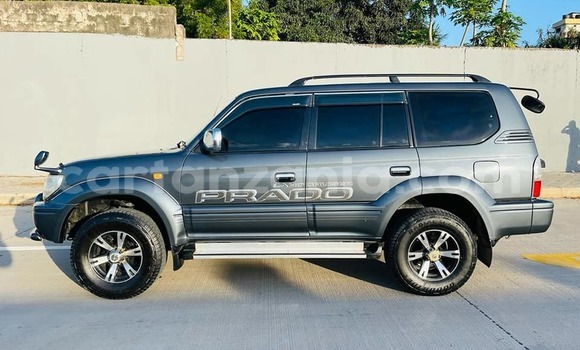 Nunua Ilio tumika Toyota Land Cruiser Prado Nyingine Gari ndani ya Dar es Salaam nchini Dar es Salaam Nunua Ilio tumika Toyota Land Cruiser Prado Nyingine Gari ndani ya Dar es Salaam nchini Dar es Salaam