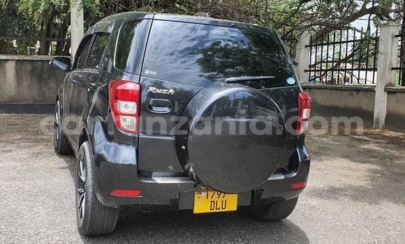 Nunua Ilio tumika Toyota Rush Nyeusi Gari ndani ya Dar es Salaam nchini Dar es Salaam Nunua Ilio tumika Toyota Rush Nyeusi Gari ndani ya Dar es Salaam nchini Dar es Salaam