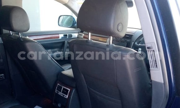Nunua Ilio tumika Volkswagen Touareg Bluu Gari ndani ya Dar es Salaam nchini Dar es Salaam Nunua Ilio tumika Volkswagen Touareg Bluu Gari ndani ya Dar es Salaam nchini Dar es Salaam