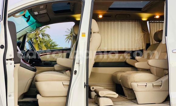 Nunua Ilio tumika Toyota Alphard Nyeupe Gari ndani ya Dar es Salaam nchini Dar es Salaam Nunua Ilio tumika Toyota Alphard Nyeupe Gari ndani ya Dar es Salaam nchini Dar es Salaam