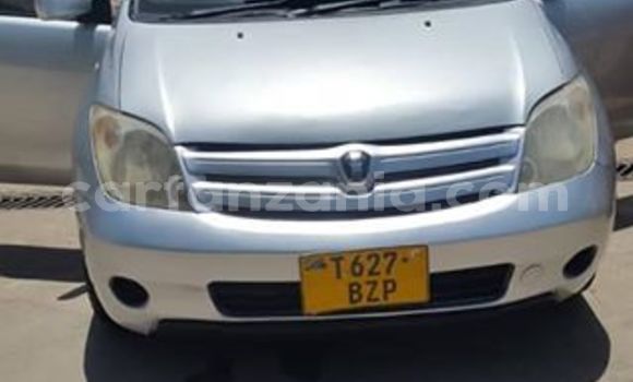 Buy Used Toyota IST Silver Car in Dar es Salaam in Dar es Salaam Buy Used Toyota IST Silver Car in Dar es Salaam in Dar es Salaam