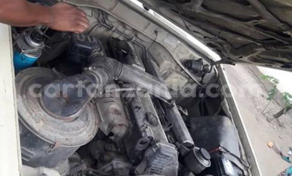 Buy Used Toyota Pickup Beige Car in Dar es Salaam in Dar es Salaam Buy Used Toyota Pickup Beige Car in Dar es Salaam in Dar es Salaam