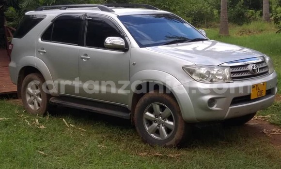 Buy Used Toyota Fortuner Silver Car in Dar es Salaam in Dar es Salaam Buy Used Toyota Fortuner Silver Car in Dar es Salaam in Dar es Salaam