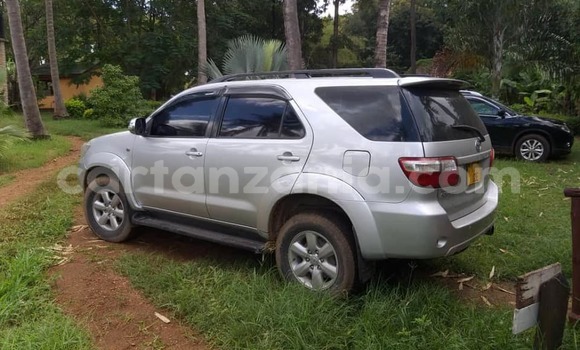 Buy Used Toyota Fortuner Silver Car in Dar es Salaam in Dar es Salaam Buy Used Toyota Fortuner Silver Car in Dar es Salaam in Dar es Salaam