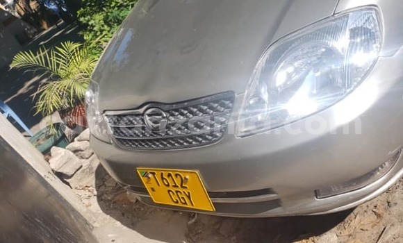 Nunua Ilio tumika Toyota Corolla Fedha Gari ndani ya Dar es Salaam nchini Dar es Salaam