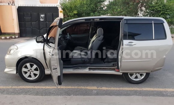 Nunua Ilio tumika Toyota Raum Beige Gari ndani ya Dar es Salaam nchini Dar es Salaam Nunua Ilio tumika Toyota Raum Beige Gari ndani ya Dar es Salaam nchini Dar es Salaam