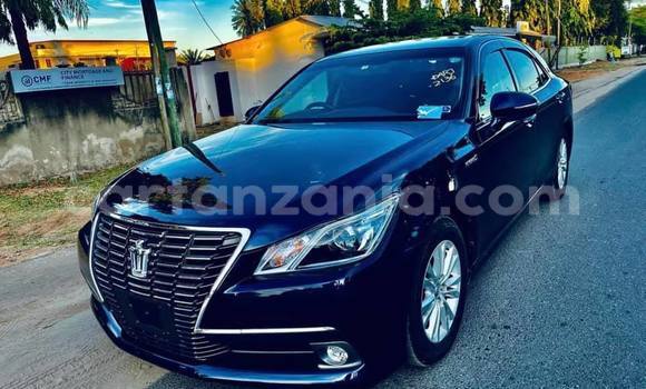 Buy Used Toyota Crown Blue Car in Dar es Salaam in Dar es Salaam Buy Used Toyota Crown Blue Car in Dar es Salaam in Dar es Salaam