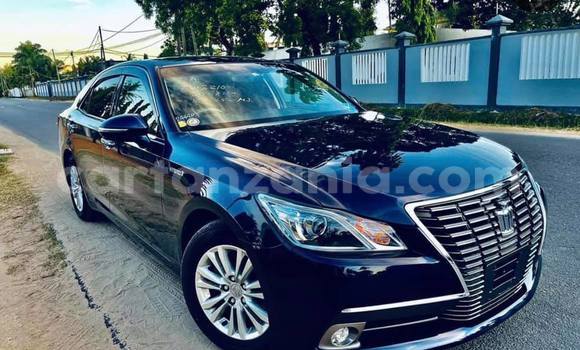 Buy Used Toyota Crown Blue Car in Dar es Salaam in Dar es Salaam Buy Used Toyota Crown Blue Car in Dar es Salaam in Dar es Salaam