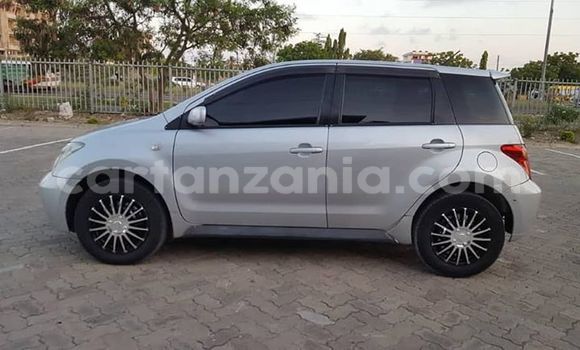 Buy Used Toyota IST Silver Car in Dar es Salaam in Dar es Salaam Buy Used Toyota IST Silver Car in Dar es Salaam in Dar es Salaam