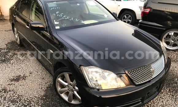 Nunua Ilio tumika Toyota Crown Nyeusi Gari ndani ya Dar es Salaam nchini Dar es Salaam Nunua Ilio tumika Toyota Crown Nyeusi Gari ndani ya Dar es Salaam nchini Dar es Salaam