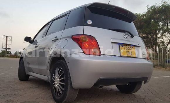 Buy Used Toyota IST Silver Car in Dar es Salaam in Dar es Salaam Buy Used Toyota IST Silver Car in Dar es Salaam in Dar es Salaam