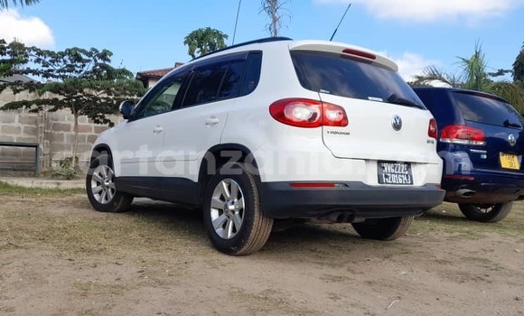 Buy Used Volkswagen Tiguan White Car in Dar es Salaam in Dar es Salaam