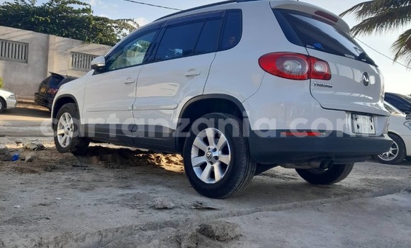 Nunua Ilio tumika Volkswagen Tiguan Nyeupe Gari ndani ya Dar es Salaam nchini Dar es Salaam Nunua Ilio tumika Volkswagen Tiguan Nyeupe Gari ndani ya Dar es Salaam nchini Dar es Salaam