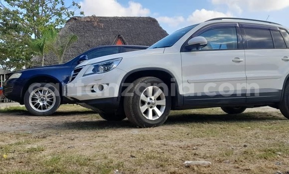 Nunua Ilio tumika Volkswagen Tiguan Nyeupe Gari ndani ya Dar es Salaam nchini Dar es Salaam Nunua Ilio tumika Volkswagen Tiguan Nyeupe Gari ndani ya Dar es Salaam nchini Dar es Salaam