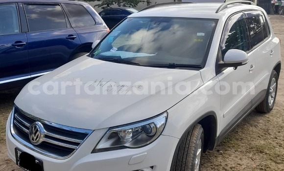 Nunua Ilio tumika Volkswagen Tiguan Nyeupe Gari ndani ya Dar es Salaam nchini Dar es Salaam Nunua Ilio tumika Volkswagen Tiguan Nyeupe Gari ndani ya Dar es Salaam nchini Dar es Salaam