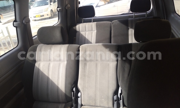 Nunua Ilio tumika Toyota Noah Fedha Gari ndani ya Dar es Salaam nchini Dar es Salaam Nunua Ilio tumika Toyota Noah Fedha Gari ndani ya Dar es Salaam nchini Dar es Salaam