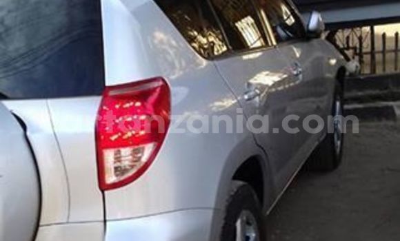 Buy Used Toyota RAV4 Silver Car in Dar es Salaam in Dar es Salaam Buy Used Toyota RAV4 Silver Car in Dar es Salaam in Dar es Salaam