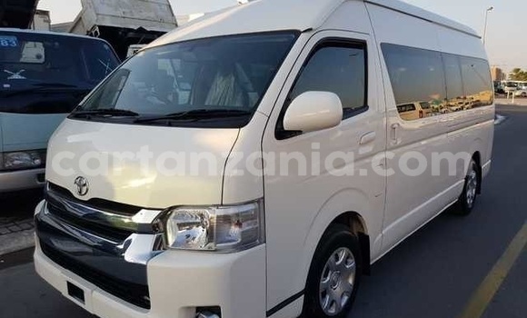 Buy Used Toyota Hiace White Car in Dar es Salaam in Dar es Salaam