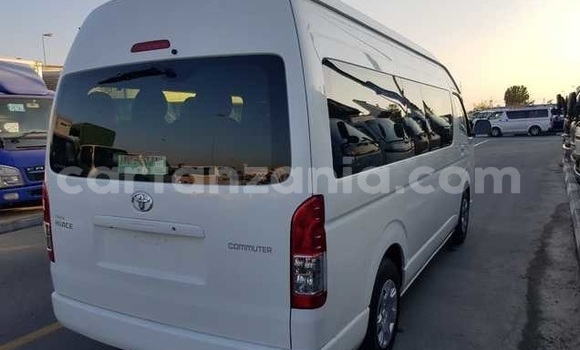 Buy Used Toyota Hiace White Car in Dar es Salaam in Dar es Salaam Buy Used Toyota Hiace White Car in Dar es Salaam in Dar es Salaam