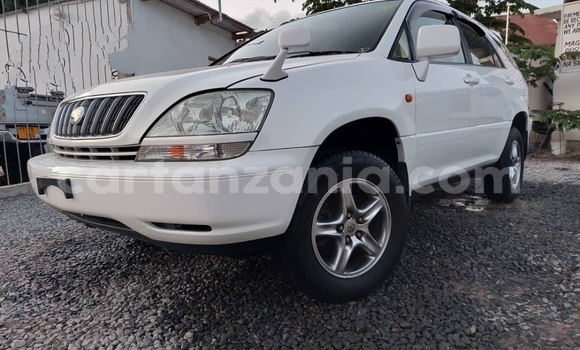 Nunua Ilio tumika Toyota Harrier Nyeupe Gari ndani ya Dar es Salaam nchini Dar es Salaam Nunua Ilio tumika Toyota Harrier Nyeupe Gari ndani ya Dar es Salaam nchini Dar es Salaam