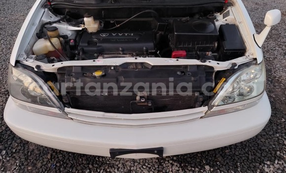Nunua Ilio tumika Toyota Harrier Nyeupe Gari ndani ya Dar es Salaam nchini Dar es Salaam Nunua Ilio tumika Toyota Harrier Nyeupe Gari ndani ya Dar es Salaam nchini Dar es Salaam