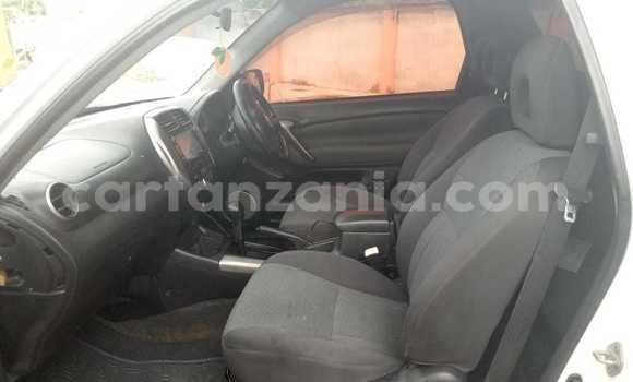 Buy Used Toyota RAV4 White Car in Dar es Salaam in Dar es Salaam Buy Used Toyota RAV4 White Car in Dar es Salaam in Dar es Salaam