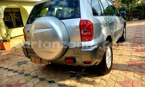 Buy Used Toyota RAV4 Silver Car in Dar es Salaam in Dar es Salaam