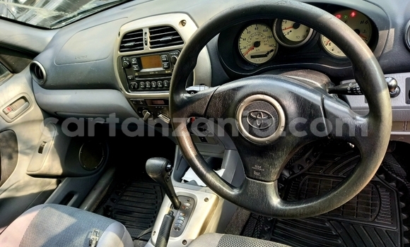 Nunua Ilio tumika Toyota RAV4 Fedha Gari ndani ya Dar es Salaam nchini Dar es Salaam Nunua Ilio tumika Toyota RAV4 Fedha Gari ndani ya Dar es Salaam nchini Dar es Salaam