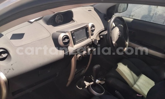 Buy Used Toyota IST Black Car in Dar es Salaam in Dar es Salaam Buy Used Toyota IST Black Car in Dar es Salaam in Dar es Salaam