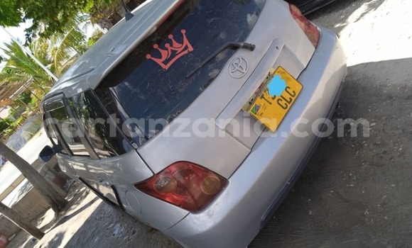 Buy Used Toyota IST Silver Car in Dar es Salaam in Dar es Salaam Buy Used Toyota IST Silver Car in Dar es Salaam in Dar es Salaam