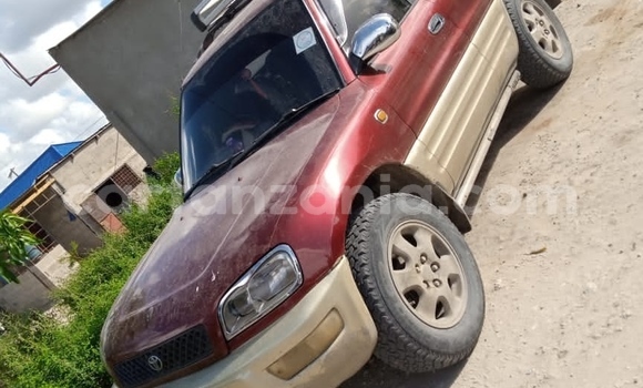 Nunua Ilio tumika Toyota RAV4 Nyekundu Gari ndani ya Dar es Salaam nchini Dar es Salaam Nunua Ilio tumika Toyota RAV4 Nyekundu Gari ndani ya Dar es Salaam nchini Dar es Salaam