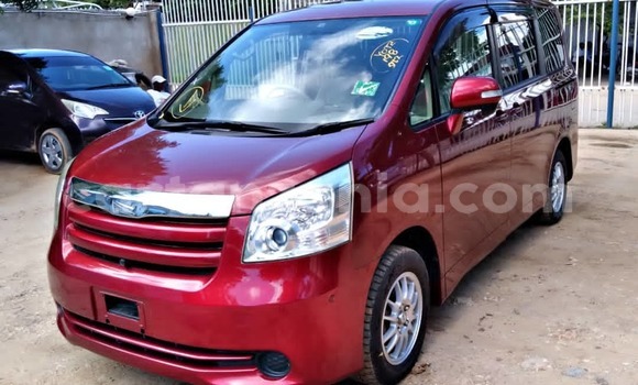 Nunua Ilio tumika Toyota Noah Nyekundu Gari ndani ya Dar es Salaam nchini Dar es Salaam Nunua Ilio tumika Toyota Noah Nyekundu Gari ndani ya Dar es Salaam nchini Dar es Salaam