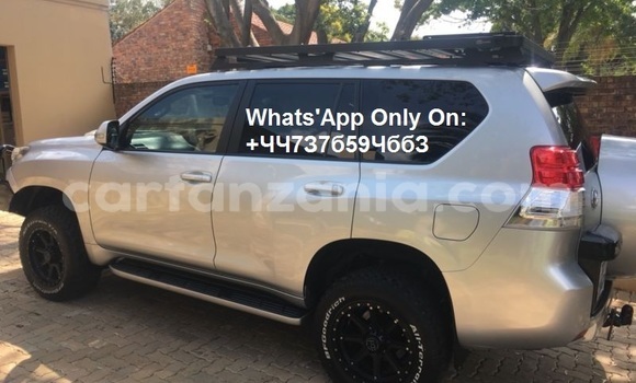 Nunua Ilio tumika Toyota Land Cruiser Prado Fedha Gari ndani ya Dar es Salaam nchini Dar es Salaam Nunua Ilio tumika Toyota Land Cruiser Prado Fedha Gari ndani ya Dar es Salaam nchini Dar es Salaam