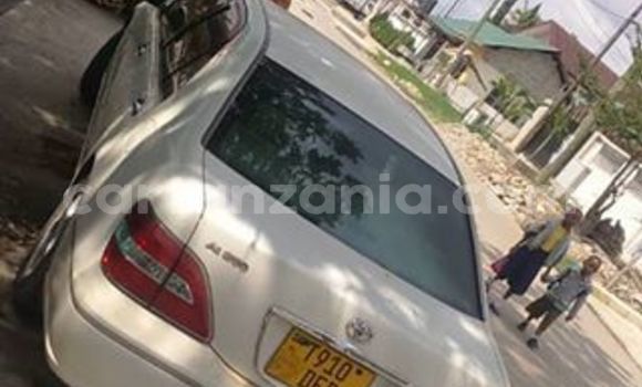 Nunua Ilio tumika Toyota Brevis Nyeupe Gari ndani ya Dar es Salaam nchini Dar es Salaam Nunua Ilio tumika Toyota Brevis Nyeupe Gari ndani ya Dar es Salaam nchini Dar es Salaam